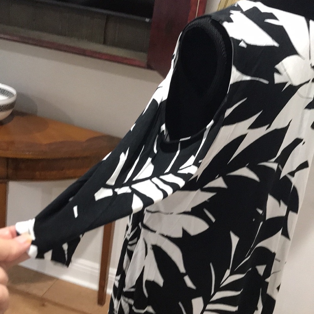 Ruby Rd. Tunic/cold shoulder - Picture 3 of 5